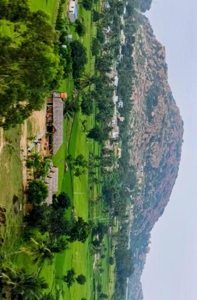 Om Shanti Om Home Stay & Cafe Hampi Exterior foto